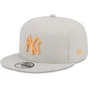 petten-plat-beige-snapback-9fifty-side-patch-van-new-york-yankees-mlb-van-new-era