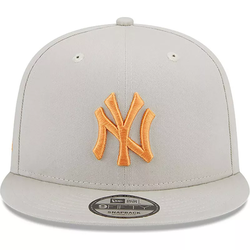 New Era Flat Brim Orange Logo 9FIFTY Side Patch New York Yankees MLB Beige  Snapback Cap