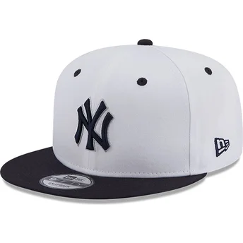 Casquette plate blanche et bleue marine snapback avec logo bleu marine 9FIFTY White Crown Patch New York Yankees MLB New Era