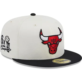 cappello-piatto-bianco-e-nero-regolabile-59fifty-championships-dei-chicago-bulls-nba-di-new-era