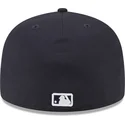 casquette-plate-bleue-marine-ajustee-59fifty-team-outline-new-york-yankees-mlb-new-era