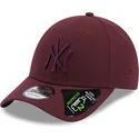 gorra-curva-granate-ajustable-con-logo-granate-9forty-repreve-de-new-york-yankees-mlb-de-new-era