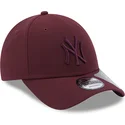 gorra-curva-granate-ajustable-con-logo-granate-9forty-repreve-de-new-york-yankees-mlb-de-new-era