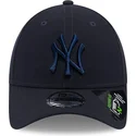 gorra-curva-azul-marino-ajustable-con-logo-azul-marino-9forty-repreve-de-new-york-yankees-mlb-de-new-era