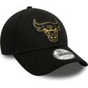 gorra-curva-negra-ajustable-9forty-metallic-badge-de-chicago-bulls-nba-de-new-era