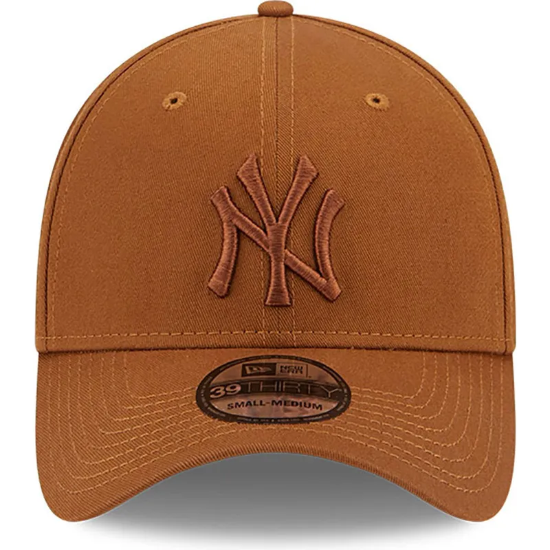 New Era Curved Brim Brown Logo 39THIRTY League Essential New York