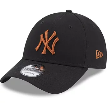 Gorra curva negra ajustable con logo marrón 9FORTY League Essential de New York Yankees MLB de New Era