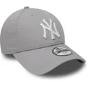 petten-gebogen-grijs-verstelbare-band-voor-kinderen-9forty-essential-van-new-york-yankees-mlb-van-new-era