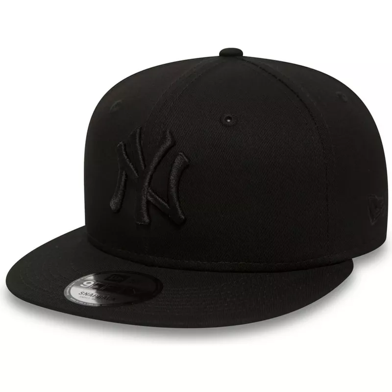 new-era-flat-brim-9fifty-black-on-black-new-york-yankees-mlb-black-snapback-cap