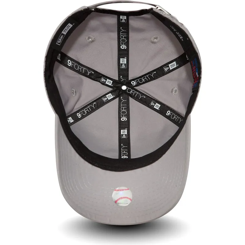 petten-gebogen-grijs-verstelbare-band-9forty-flawless-van-new-york-yankees-mlb-van-new-era
