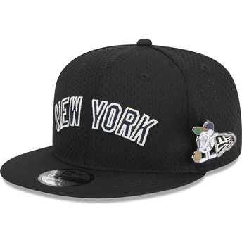 Petten plat zwart snapback 9FIFTY Post-Up Pin van New York Yankees MLB van New Era
