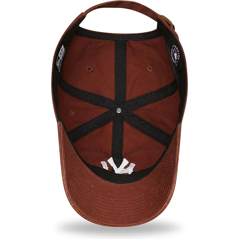 petten-gebogen-bruin-verstelbaar-9twenty-league-essential-van-new-york-yankees-mlb-van-new-era petten-gebogen-bruin-verstelbaar-9twenty-league-essential-van-new-york-yankees-mlb-van-new-era