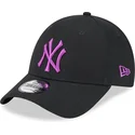 new-era-curved-brim-purple-logo-9forty-league-essential-new-york-yankees-mlb-black-adjustable-cap