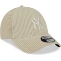 gorra-curva-beige-ajustable-9forty-wide-cord-de-new-york-yankees-mlb-de-new-era