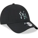 petten-gebogen-zwart-verstelbare-band-9forty-seasonal-infill-van-new-york-yankees-mlb-van-new-era