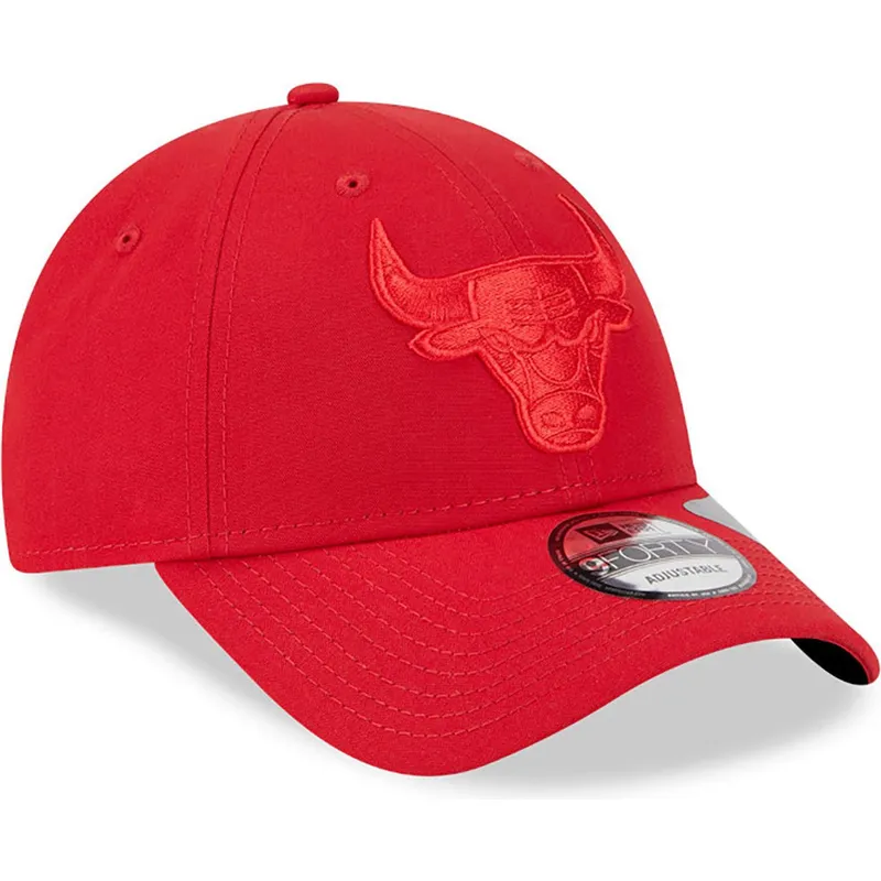 petten-gebogen-rood-verstelbaar-9forty-repreve-outline-van-chicago-bulls-nba-van-new-era