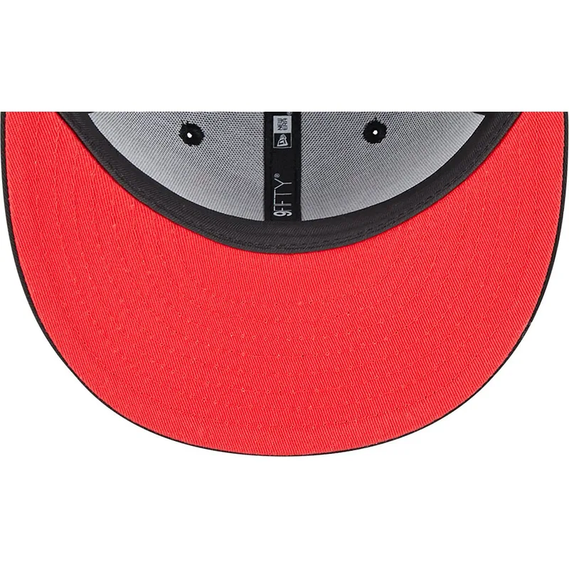 petten-plat-zwart-snapback-9fifty-split-van-chicago-bulls-nba-van-new-era