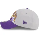 casquette-courbee-grise-et-violette-ajustable-9twenty-tip-off-2023-los-angeles-lakers-nba-new-era