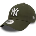 casquette-courbee-verte-ajustable-9twenty-league-essential-new-york-yankees-mlb-new-era