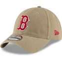 casquette-courbee-marron-claire-ajustable-avec-logo-rouge-9twenty-core-classic-boston-red-sox-mlb-new-era