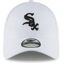 casquette-courbee-blanche-ajustable-avec-logo-noir-9twenty-core-classic-chicago-white-sox-mlb-new-era