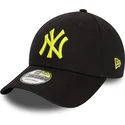 casquette-courbee-noire-ajustable-avec-logo-jaune-9forty-league-essential-new-york-yankees-mlb-new-era