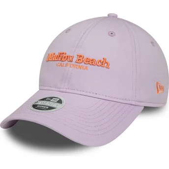 Casquette courbée violette ajustable pour femme 9TWENTY Wordmark Malibu Beach California New Era