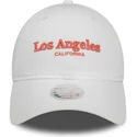 casquette-courbee-blanche-ajustable-pour-femme-9twenty-wordmark-los-angeles-california-new-era