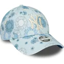 gorra-curva-azul-ajustable-para-mujer-9forty-floral-all-over-print-de-new-york-yankees-mlb-de-new-era