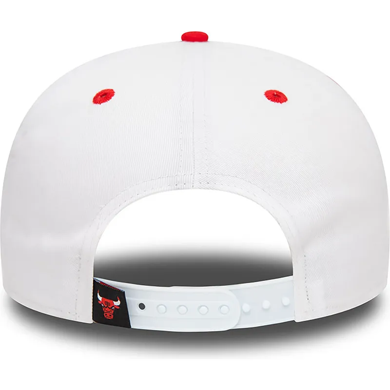 petten-plat-rood-snapback-9fifty-white-crown-van-chicago-bulls-nba-van-new-era
