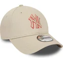beige-justerbar-bojd-keps-9forty-team-outline-new-york-yankees-mlb-fran-new-era