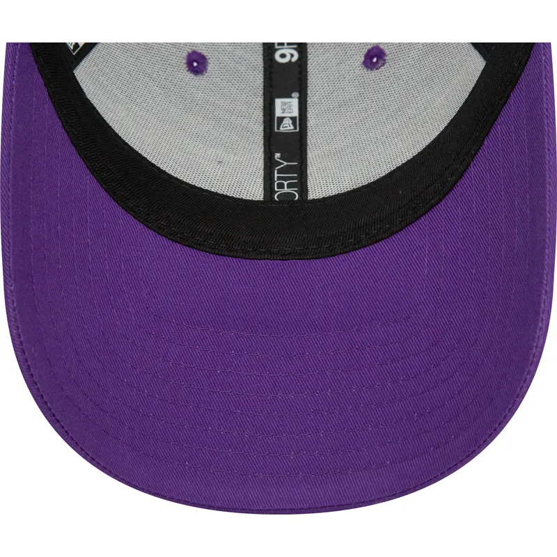 cappellino-con-visiera-curva-viola-regolabile-9forty-home-field-dei-los-angeles-lakers-nba-di-new-era