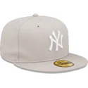 petten-plat-beige-aangepast-59fifty-league-essential-van-new-york-yankees-mlb-van-new-era