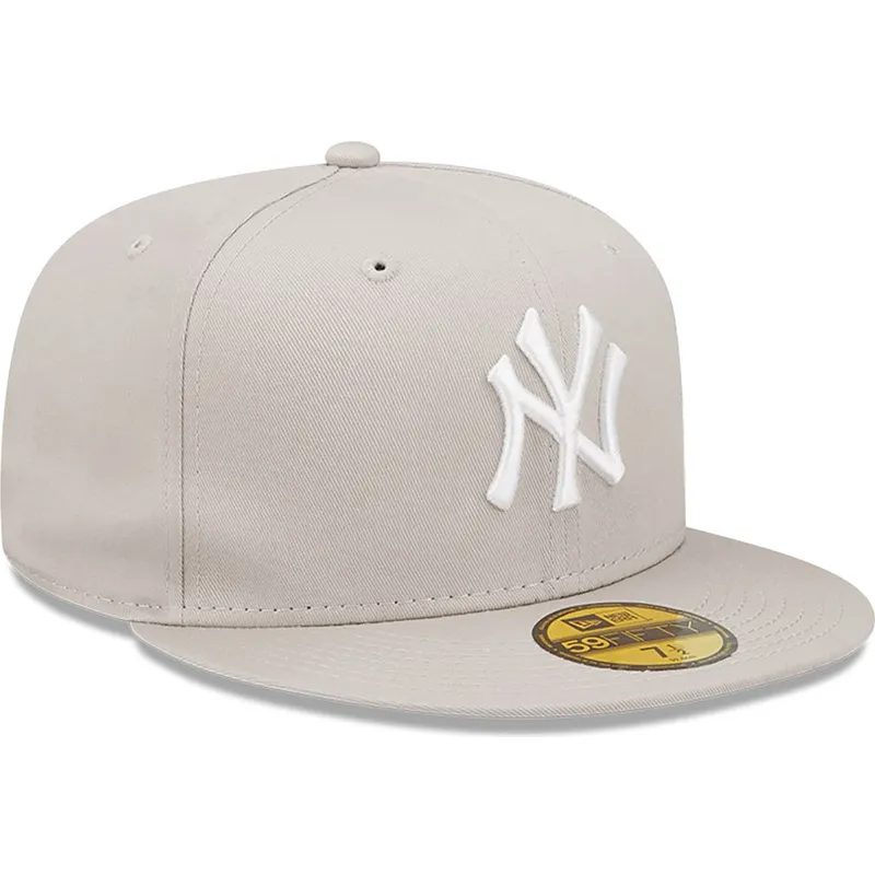 plaska-czapka-bezowa-dopasowana-59fifty-league-essential-new-york-yankees-mlb-new-era
