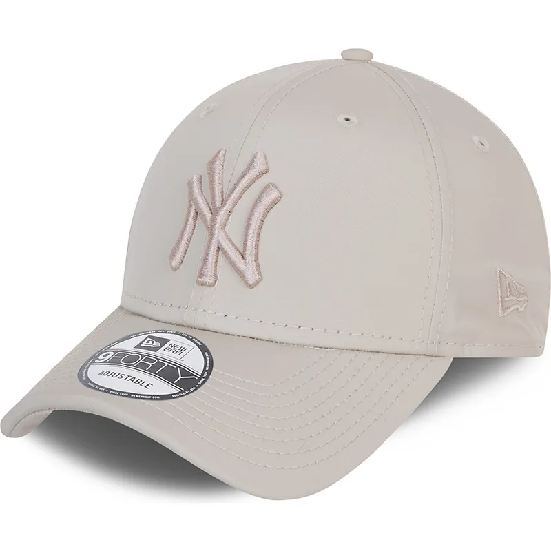 beige-verstellbare-curved-cap-mit-beigem-logo-9forty-league-essential-poly-der-new-york-yankees-mlb-von-new-era