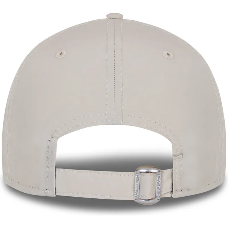 petten-gebogen-beige-verstelbaar-9forty-league-essential-poly-van-new-york-yankees-mlb-van-new-era