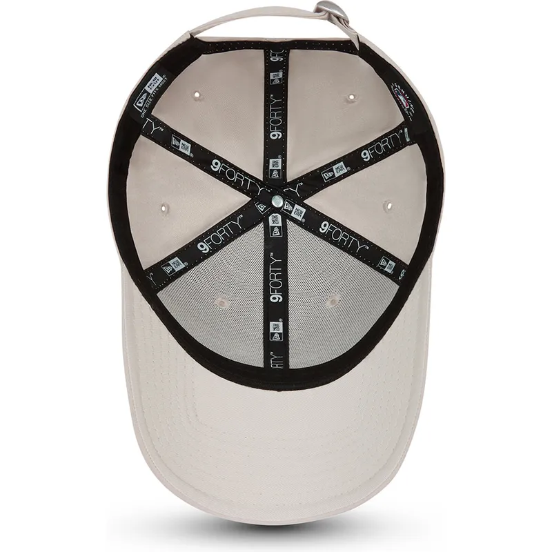 petten-gebogen-beige-verstelbaar-9forty-league-essential-poly-van-new-york-yankees-mlb-van-new-era