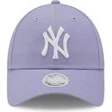 gorra-curva-violeta-ajustable-para-mujer-9forty-league-essential-de-new-york-yankees-mlb-de-new-era