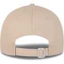 casquette-courbee-beige-ajustable-avec-logo-beige-9forty-league-essential-new-york-yankees-mlb-new-era