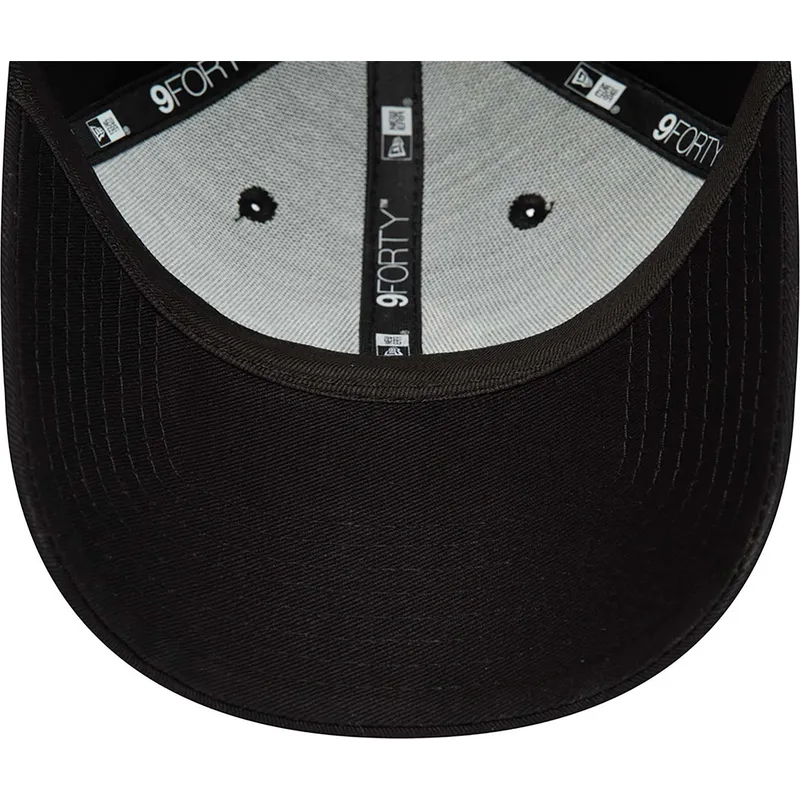 petten-gebogen-zwart-verstelbaar-9forty-repreve-league-essential-van-new-york-yankees-mlb-van-new-era