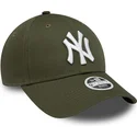 casquette-courbee-verte-ajustable-pour-femme-9forty-league-essential-new-york-yankees-mlb-new-era