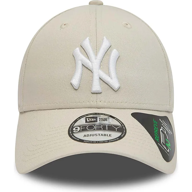 petten-gebogen-beige-verstelbare-band-9forty-repreve-league-essential-van-new-york-yankees-mlb-van-new-era