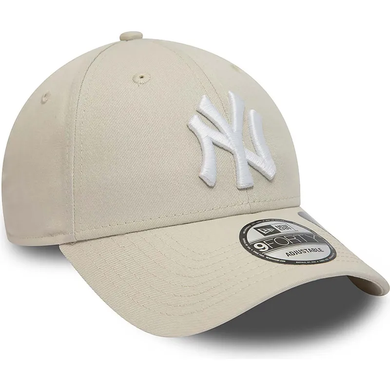 buet-beige-justerbar-9forty-repreve-league-essential-kasket-fra-new-york-yankees-mlb-fra-new-era