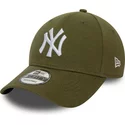 gorra-curva-verde-ajustable-9forty-jersey-essential-de-new-york-yankees-mlb-de-new-era