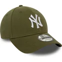 gorra-curva-verde-ajustable-9forty-jersey-essential-de-new-york-yankees-mlb-de-new-era