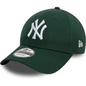 dunkelgrune-verstellbare-curved-cap-9forty-league-essential-der-new-york-yankees-mlb-von-new-era