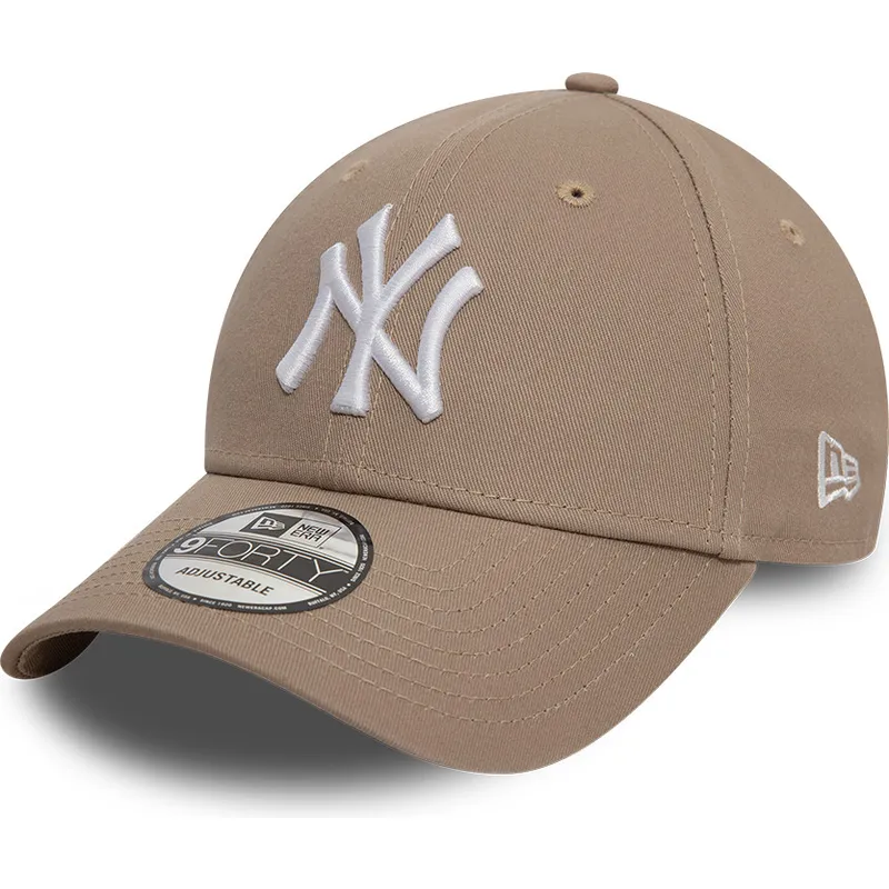 petten-gebogen-bruin-verstelbare-band-claro-9forty-league-essential-van-new-york-yankees-mlb-van-new-era