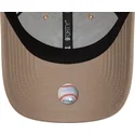 petten-gebogen-bruin-verstelbare-band-claro-9forty-league-essential-van-new-york-yankees-mlb-van-new-era