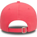 gorra-curva-rosa-ajustable-con-logo-rosa-9forty-league-essential-de-new-york-yankees-mlb-de-new-era