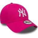petten-gebogen-roze-verstelbare-band-voor-kinderen-9forty-essential-van-new-york-yankees-mlb-van-new-era